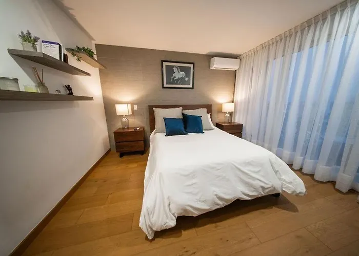 Luxury 2br Condesa Rooftop Pool Walk Roma * Mexico